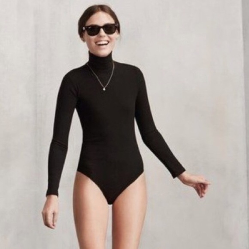 REFORMATION Lozita Turtleneck Bodysuit XS black ❤️